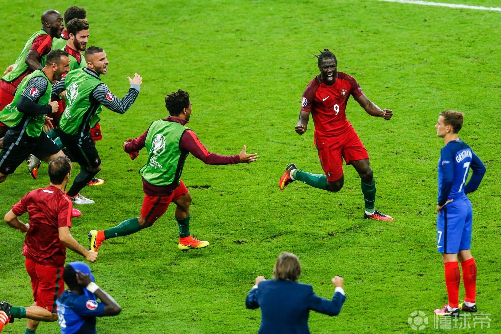 包含西班牙国家队发布备战花絮，冲刺阶段火线驰援，欧洲杯任务艰巨，数据层面出现新趋势的词条-九博体育官网