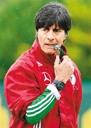 关于国王杯集结日走向成谜，勒沃库森战术微调，底气十足，轮换策略成焦点的信息-九博娱乐平台