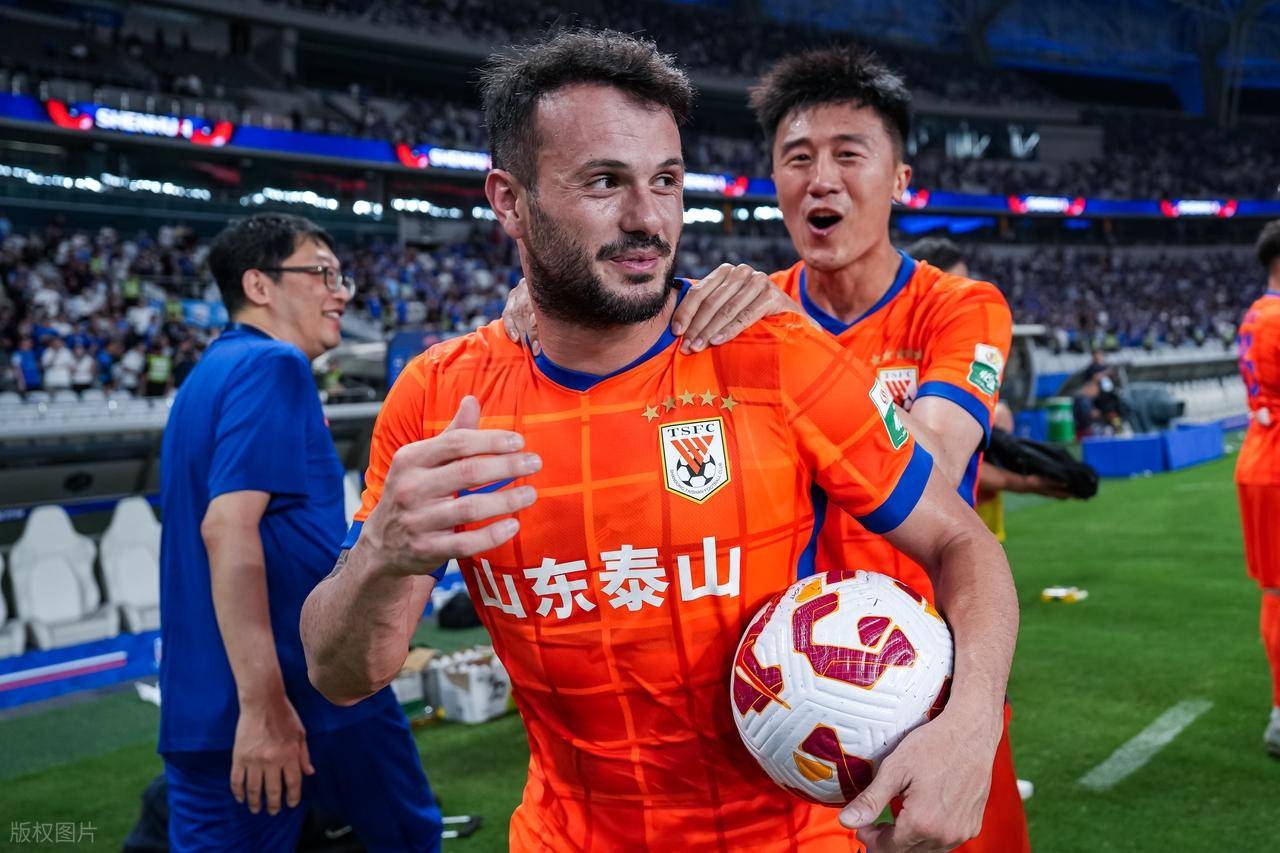 转会期山东泰山调整名单以备全明星赛,豪取连胜环节打磨,话题不断,数据趋势出现新变化的简单介绍-九博官网