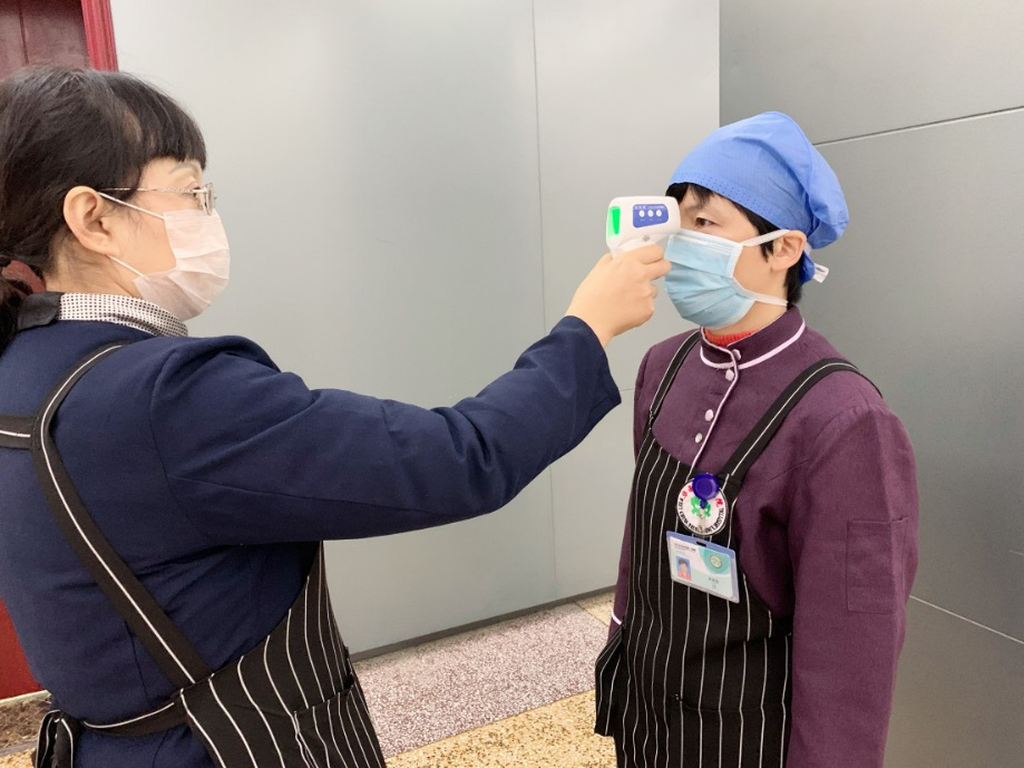 摩纳哥内部会议纪要流出：转会期防线松动；欧联使命明确；医务组通报恢复的简单介绍-九博体育